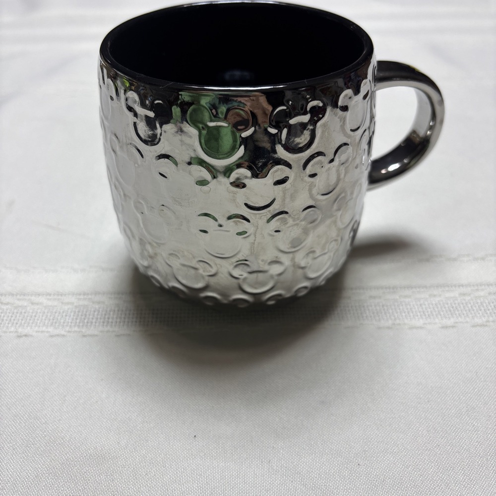 Disney Parks Mickey Mouse Silver Raised Icon Coffee Mug – 16 Oz